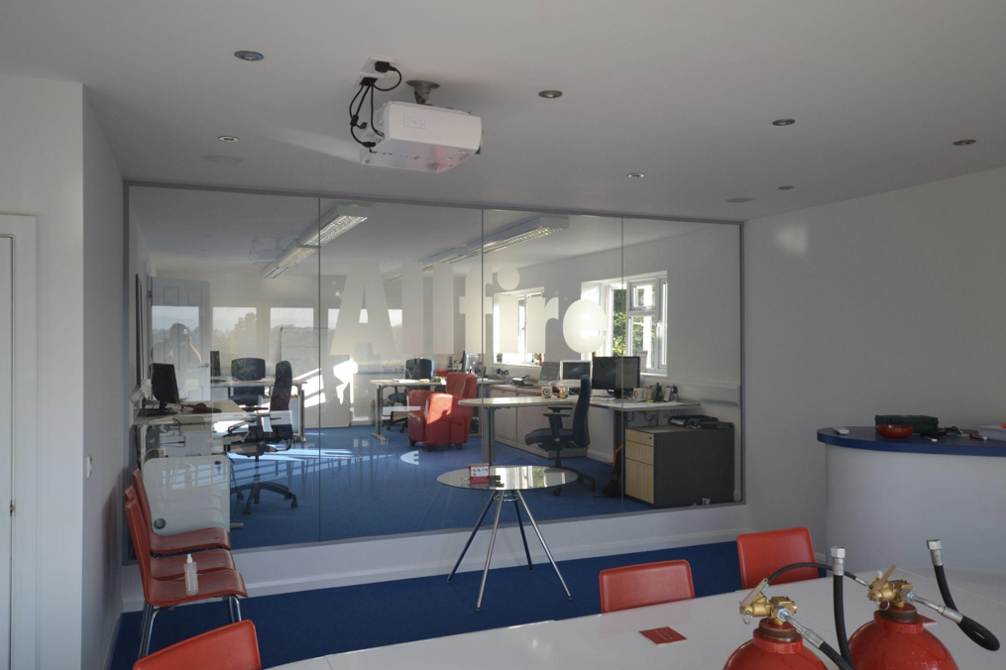 Office partition | Glass partitions in a modern office