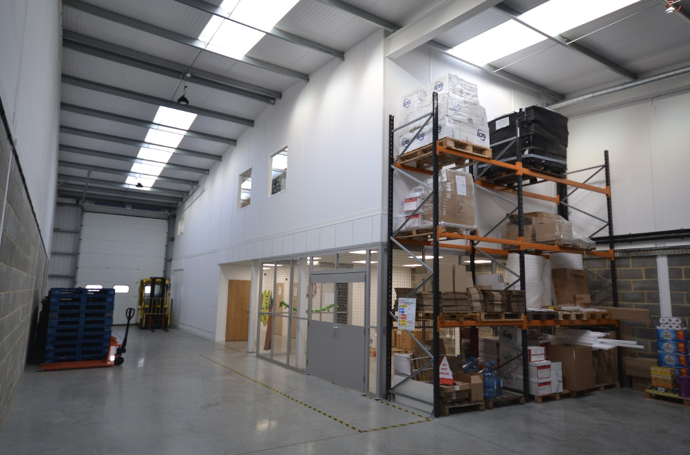 What is a mezzanine floor | Office mezzanine in a warehouse.