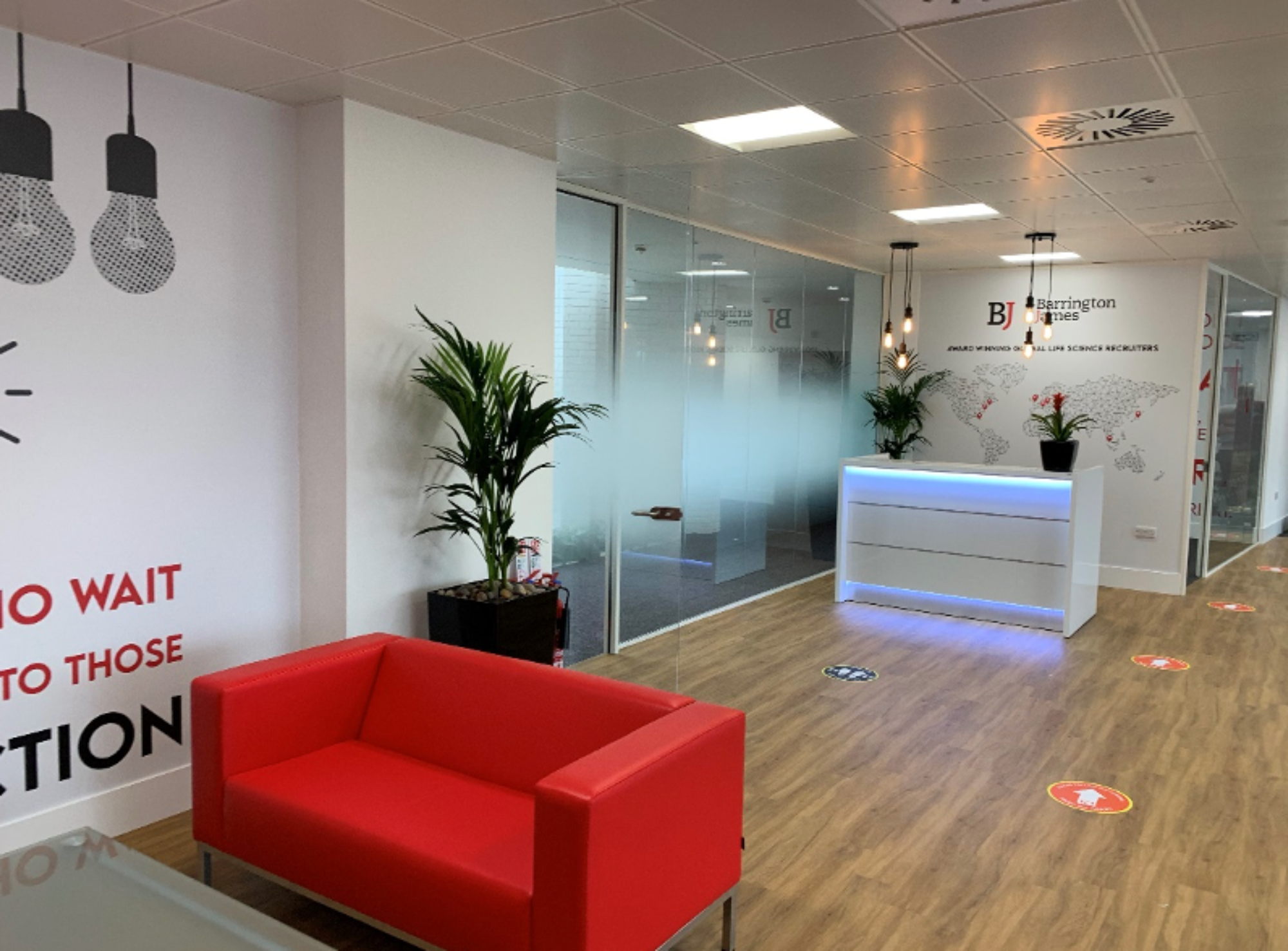 Office interior design | Office reception area